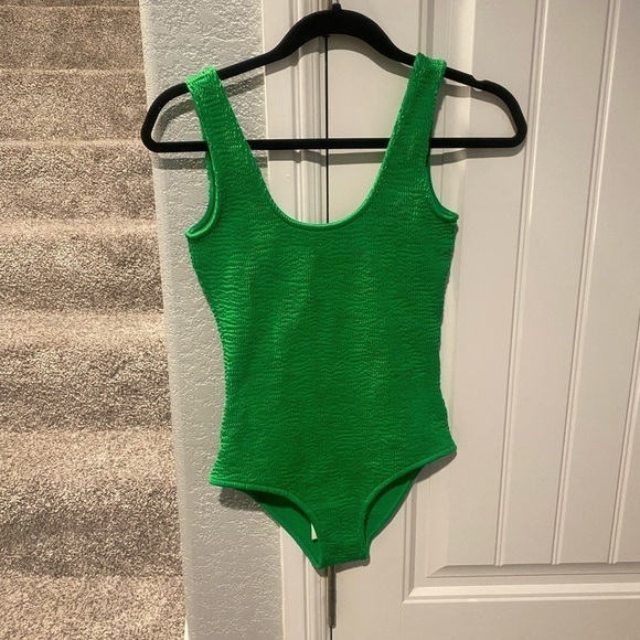 Bottega Veneta Green Crinkle One Piece Swimsuit - Picture 8 of 10